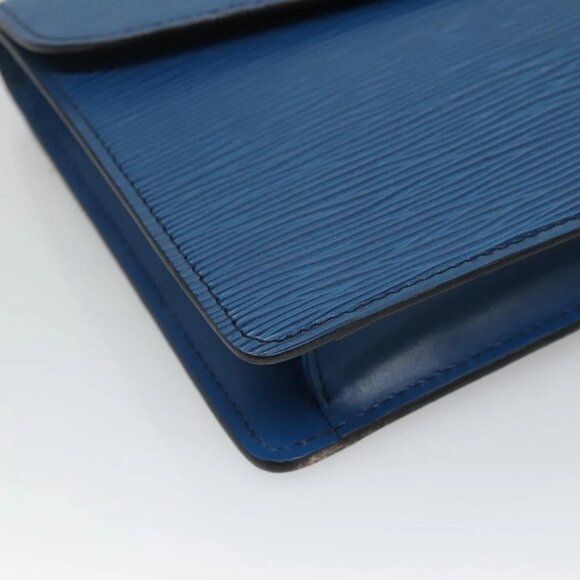 LOUIS VUITTON Epi Montaigne 27 Clutch Bag Blue M52655 LV Auth 118543 - Picture 7 of 15
